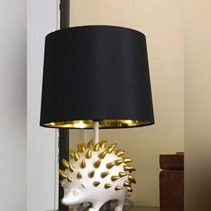 HEDGEHOG Figural Table Lamp by J HUNT
